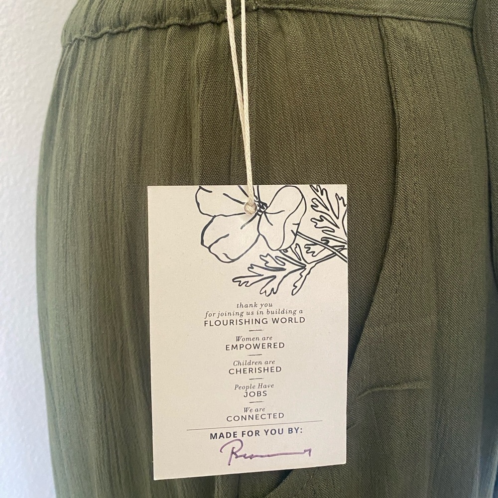 Noonday Collection Green Cropped Pant - Picture 4 of 6